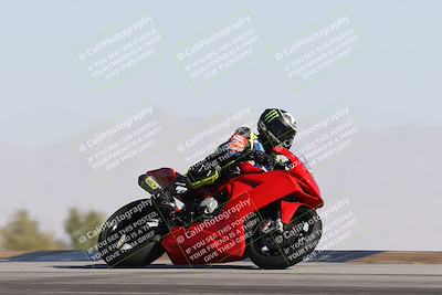 media/Dec-01-2025-Moto Forza (Mon) [[2daa91e15f]]/2-Intermediate Group/Session 2 Turn 9 Entry/